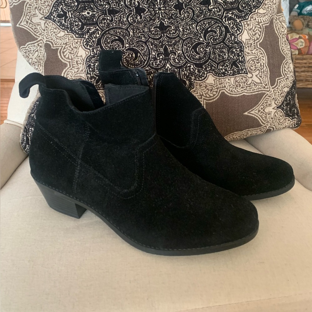 Women’s black suede booties , size 8.5
